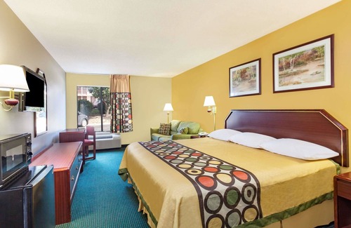 Morristown Hotel | Super 8 by Wyndham Morristown/South