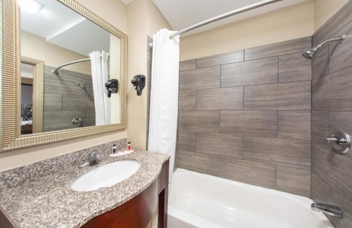 Northwest Pensacola Hotel | Super 8 by Wyndham Pensacola