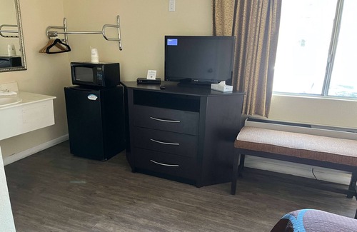 Red Bluff Hotel | Super 8 by Wyndham Red Bluff