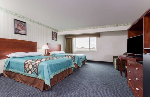 Foothill Farms Hotel | Super 8 by Wyndham Sacramento North