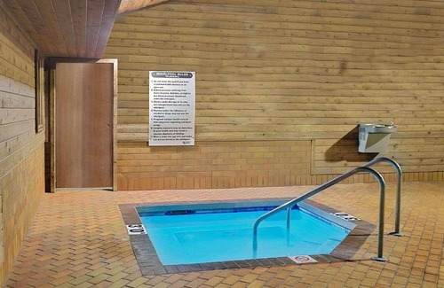 Sturgeon Bay Hotel | Super 8 by Wyndham Sturgeon Bay