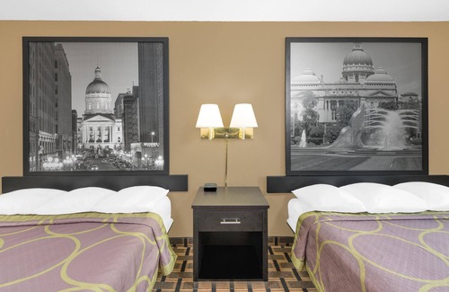 Terre Haute Hotel | Super 8 by Wyndham Terre Haute