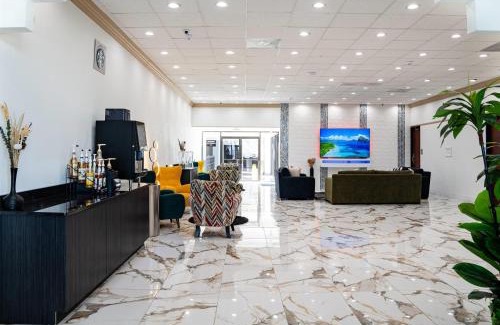 Central City Hotel | Super 8 by Wyndham Corpus Christi Airport