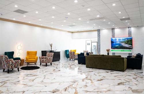 Central City Hotel | Super 8 by Wyndham Corpus Christi Airport