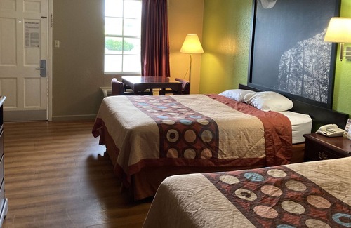 North Little Rock Hotel | Super 8 by Wyndham Little Rock/North/Airport