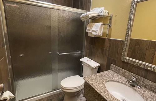 Van Buren Hotel | Super 8 by Wyndham Van Buren/Ft. Smith Area