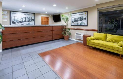 Williamsburg Hotel | Super 8 by Wyndham Williamsburg/Historic Area