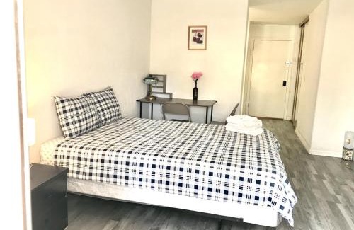 Spring Valley House | Super bedroom with private bathroom 5