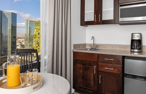 Las Vegas Hotel | SUPER-BOWL 2024! 2 Bedroom- 2 Bath Villa