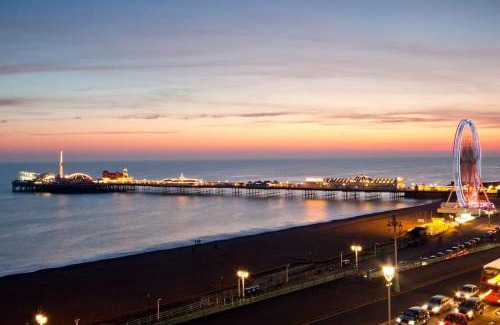 Montpelier Apartment | Super Central 3 Bedroom Flat Next to Brighton Beach & Shopping Center Sleep 10 Guests