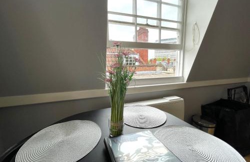 Bristol Old City Apartment | Super Central Apartment in Heart of the City