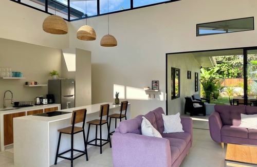 Samara House | Super Central House - Short Walk to Playa Samara & Downtown!