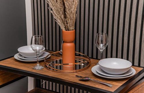Montpelier Apartment | Super Central Studio Next to Shopping center & Brighton Beach