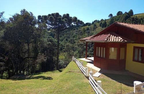 Jardim Europa House | Super Chalé com Linda Vista para as Montanhas!