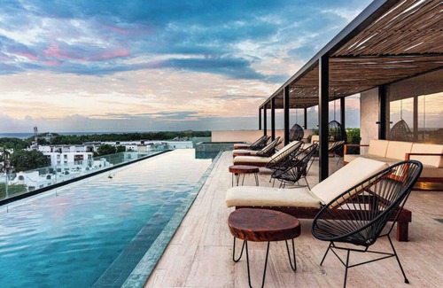Ejidal Apartment | Super chic studio one block from the famous 5ta Ave.n
