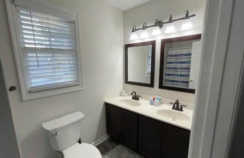 Fayetteville House | Super Clean 3 Bath 4 Rooms 6 Bed High Ratings On AirBnB