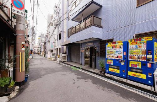 Sennichimae Apartment | Super close to Dotonbori! Great location room#403