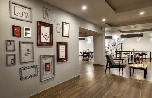 Kanpur Hotel | Super Collection O Hotel Blueline