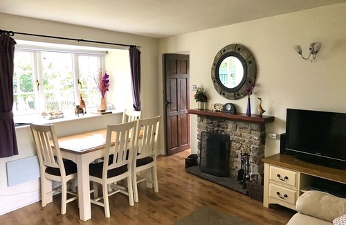 Orton Cottage | Super Cute Cottage Close to The Lake District