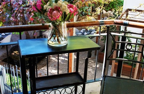 Stellenbosch Central Apartment | Super Cute Apartment in most loved Church Street - walk to restaurants