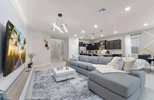 Four Corners House | Super Homey