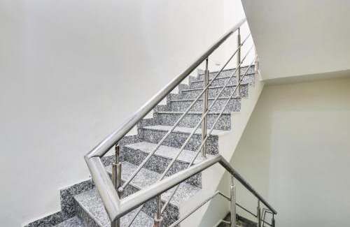 Kamla Nagar Hotel | Super Hotel O 83167 Golden Key Inn