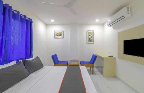 Navrangpura Hotel | Super Hotel O La Veera