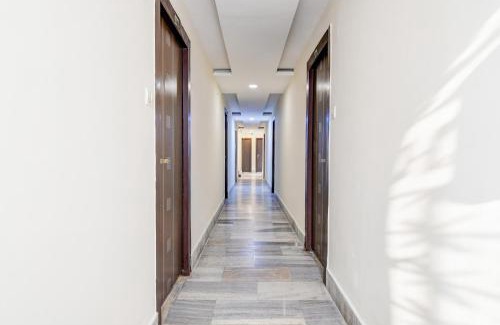 Ballygunge Hotel | Super Hotel O Sarat Bose Road formerly Shree Guest House