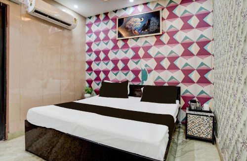 Delhi Hotel | Super Hotel O Signature Plaza