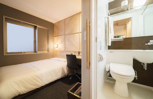 Nishi Hotel | Super Hotel Umeda Higobashi