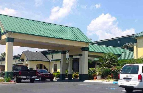 Milledgeville Hotel | Super Inn and Suites Milledgeville