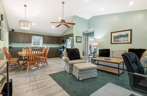 Gulf Shores House | Super Location~Boat & Pet Friendly~Book Now for a Relaxing Vacay!