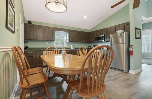 Gulf Shores House | Super Location~Boat & Pet Friendly~Book Now for a Relaxing Vacay!