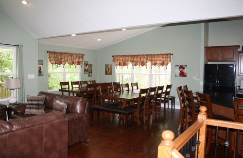 La Follette House | Super Location in Lakeside Estates-w/pool; basketball ct; walking tr; boat ramp
