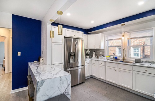 Detroit House | Super Lux Lower Level Duplex - n10 mins from Downtown