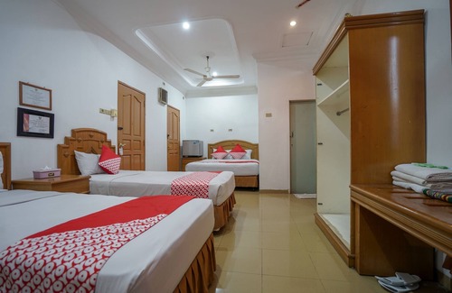 Palembang Hotel | Super OYO 1173 Hotel Shofa Marwah