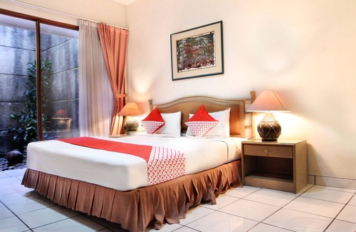 Lebak Bulus Hotel | Super OYO 123 Puri Lotus