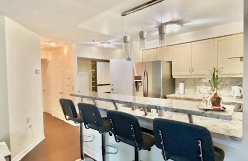 Clanton Park Apartment | *Super Rare* Spacious 3 Bdrm 2 Baths with terracesnn