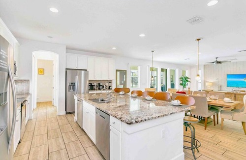 Kissimmee House | Super Size - 11br Spacious Home w Pool HOT TUB