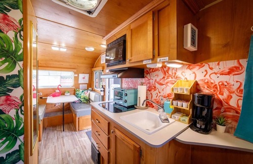 Ocean Beach House | Super Spring sale on Flashback Fun in Bettie!