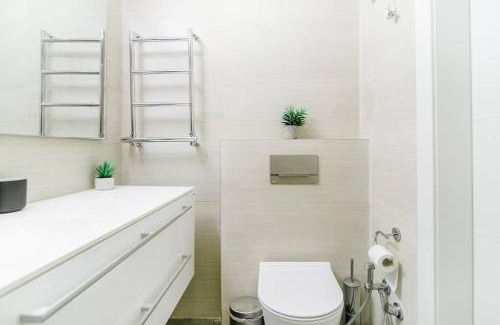 Kerem HaTeimanim Apartment | Super-Star 3BR Private Parking !