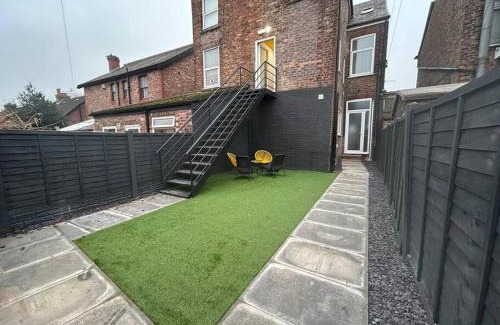 Trafford Apartment | Super Stylish Apartment in Urmston Flat 3