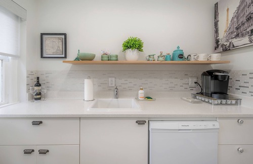 Seminole Heights Apartment | Super Sweet Apartment minutes from Busch Gardens/IoA & Downtown Tampa.