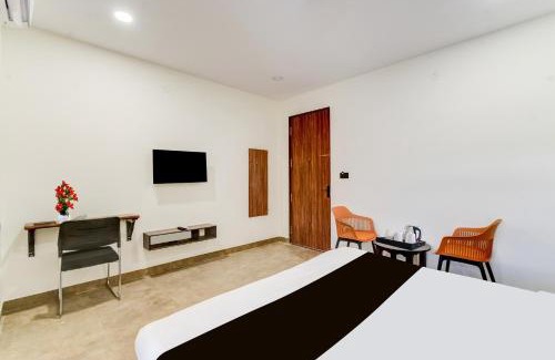 Hyderabad Hotel | Super Townhouse OAK Owaisi Hospital Mailardevpally Formerly Tolkanti Arc