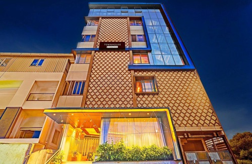 Agara House | Super Townhouse Indiranagar