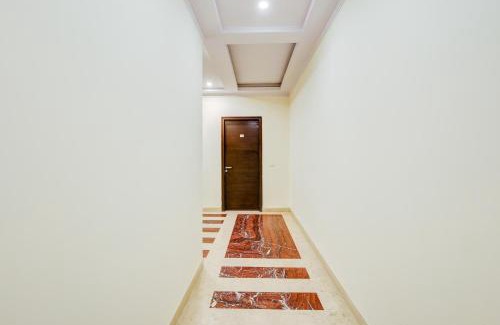 DLF City Hotel | Super Townhouse Oak Sector 25 Gurgaon