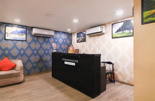 Kolkata Hotel | Super Townhouse VIP Road Formerly The Sky