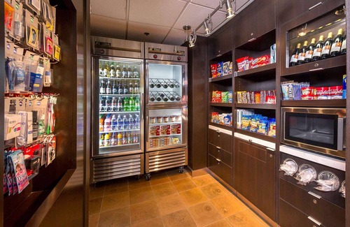 Durham Hotel | Super Value Accommodations! 4 Units W/FREE Parking, Pets Allowed, Pool!