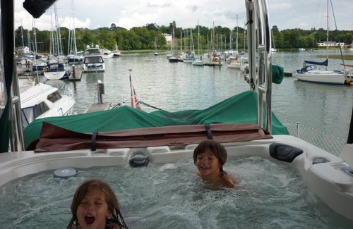 Southampton City Centre Boat Rental | Super Yacht Temptation with a Hot Tub Jacuzzi on the South Coast UK