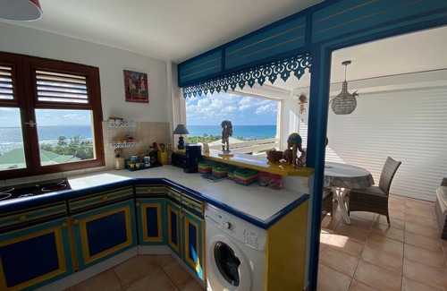 Anse des Rochers Apartment | Superb 180° sea view apartment - with water tank